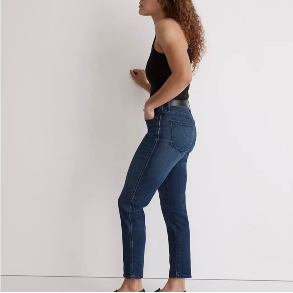 Madewell Mid Rise Stovepipe Jeans in Dahill wash